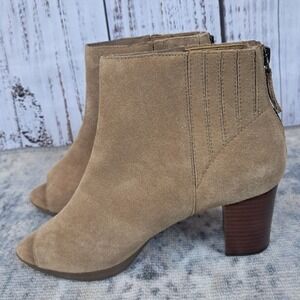 NWOT BELLA VITA 7.5WW Womens Almond Suede Open Toe Ankle Booties Wooden 3" Heel